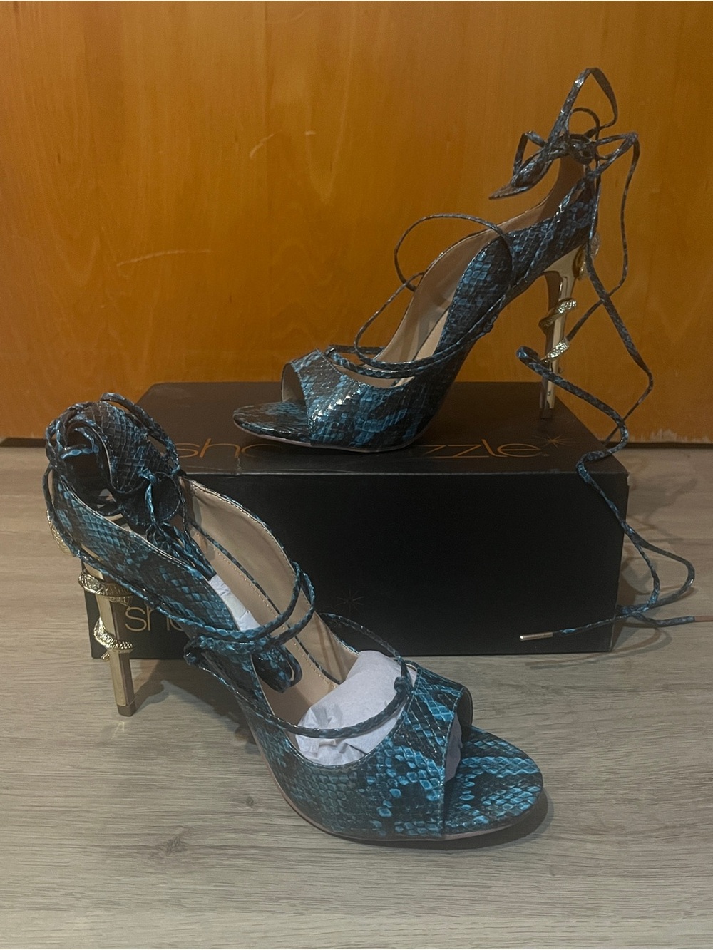 Stunning Cobra Skin Turquoise High Heels With Golden Sculpted Snake Design